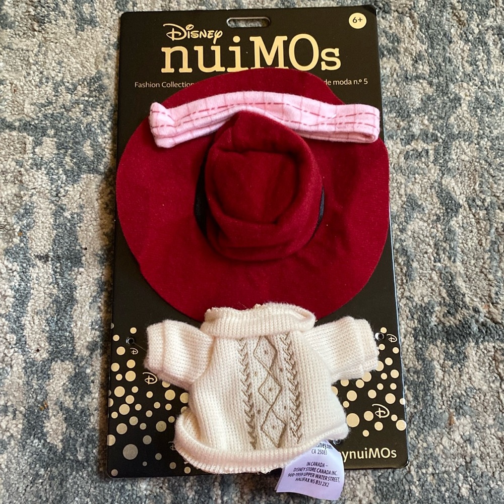 Disney Nuimos outfit